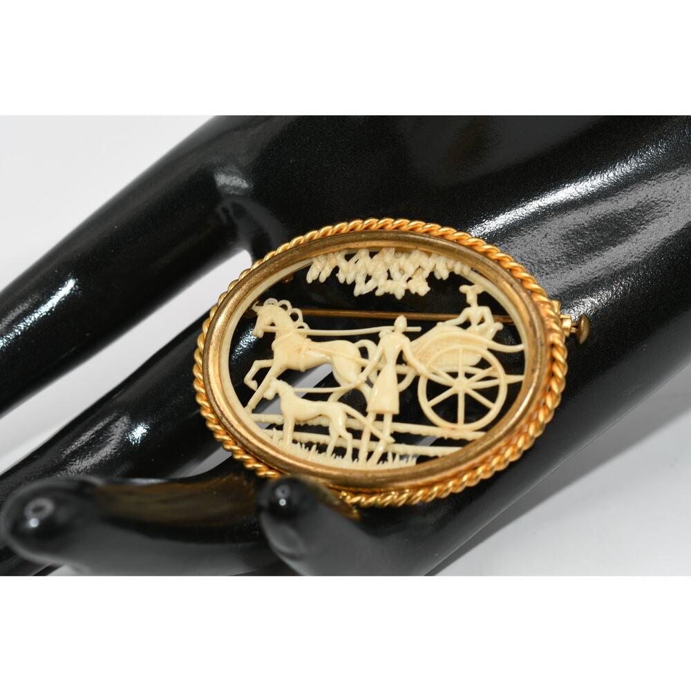 Vintage Celluloid Horse Carriage Scene Brooch Gold Tone Oval Frame